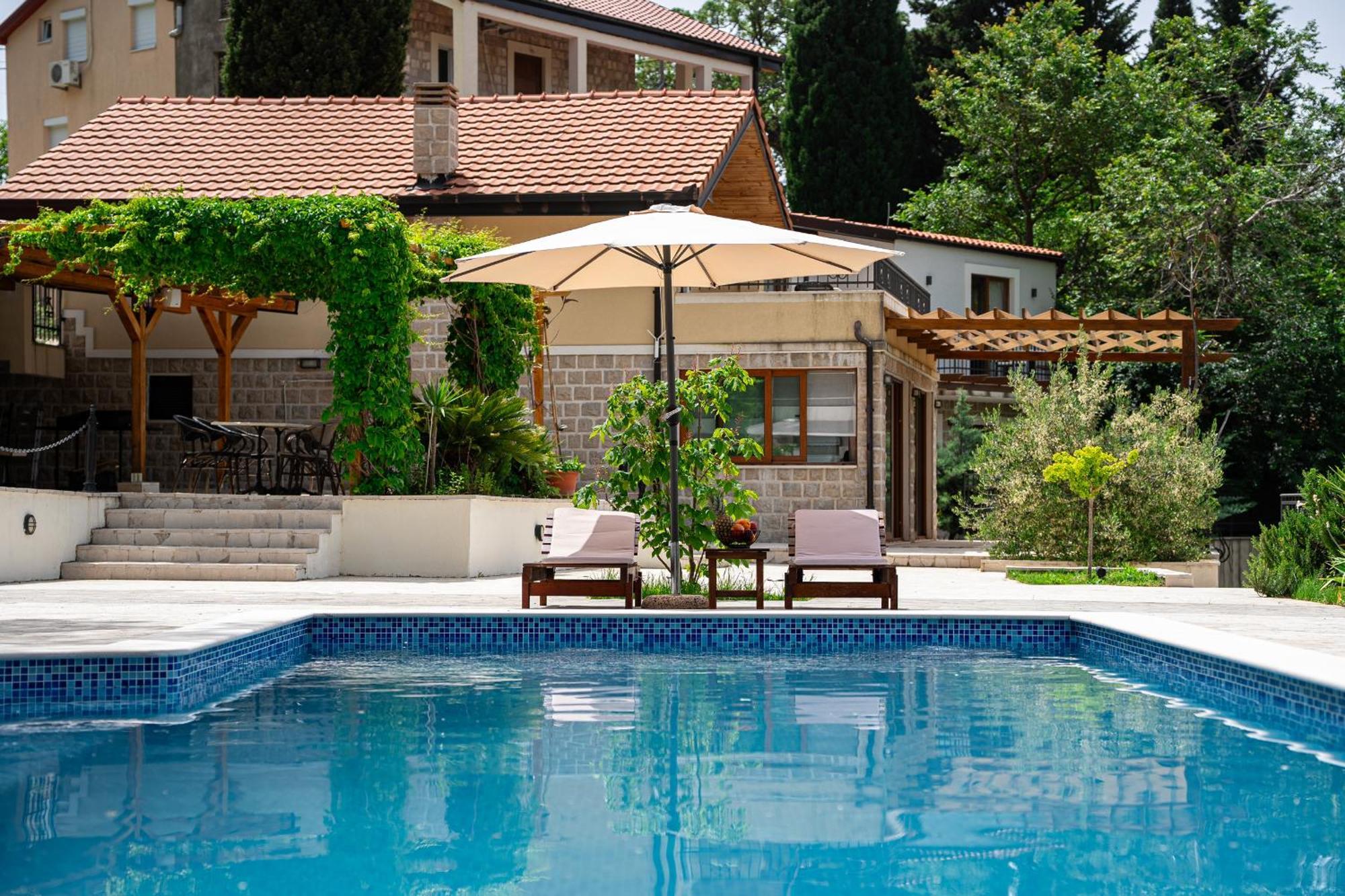 Sunset & Sunrise Villas In Stanisici-Two Villas With Common Pool Budva Exterior photo