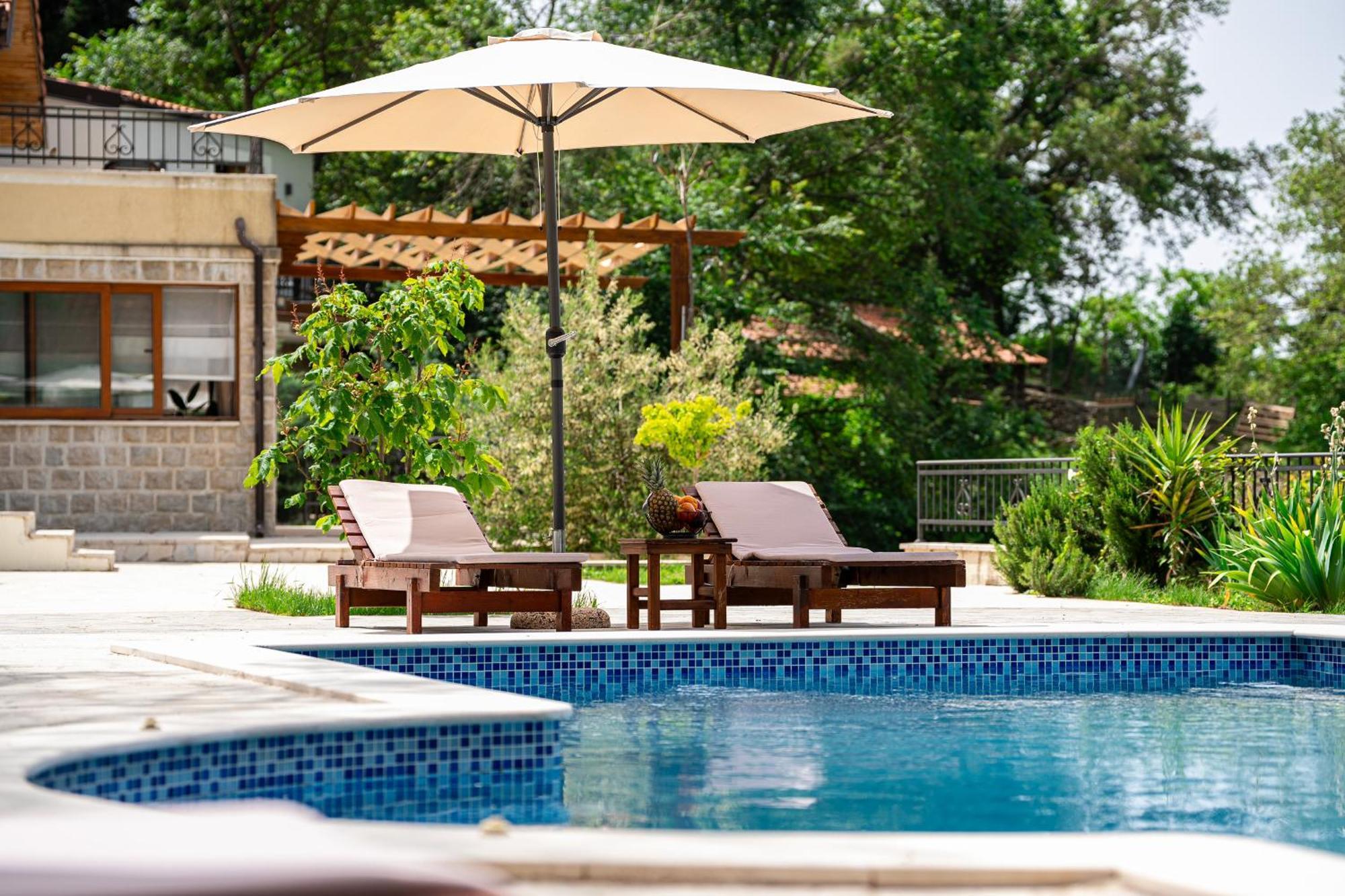 Sunset & Sunrise Villas In Stanisici-Two Villas With Common Pool Budva Exterior photo