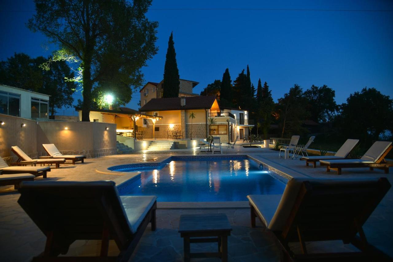Sunset & Sunrise Villas In Stanisici-Two Villas With Common Pool Budva Exterior photo